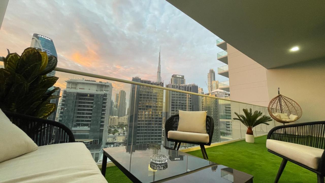 Luxury 2 Bedroom With Burj Khalifa View Dubai Buitenkant foto